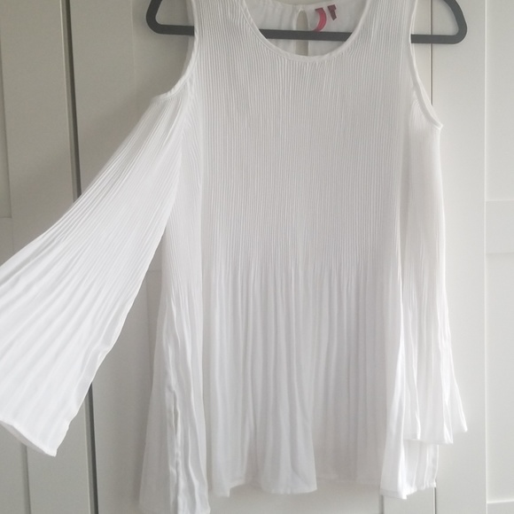 White Pleated Cold Shoulder Top - Picture 3 of 5